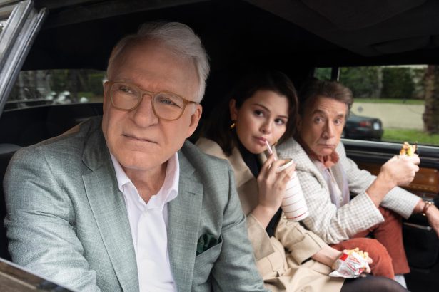 Steve Martin, Martin Short y Selena Gomez revelan las claves de la nueva temporada de «Only Murders in the Building», la serie que sabe hilvanar gags