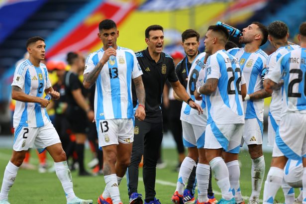 Scaloni dio la lista de la Selección Argentina para las Eliminatorias, con la vuelta de Messi, mucho recambio y sin Dibu Martínez