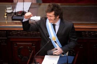 El Congreso Fragmentado: Javier Milei y la Ruptura de Bancadas