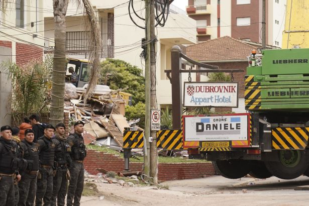 Tormenta en Buenos Aires: Lluvias complican búsqueda en Villa Gesell