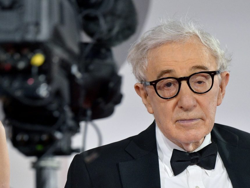 Woody Allen en Clarín: Humor, muerte y su ausencia en Argentina