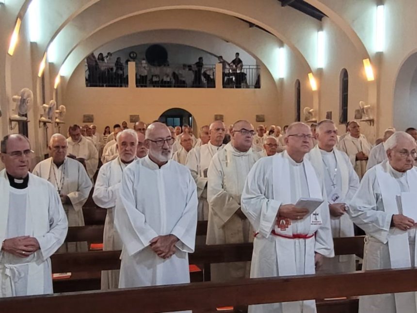 Iglesia renueva líderes y redefine su vínculo con el Gobierno