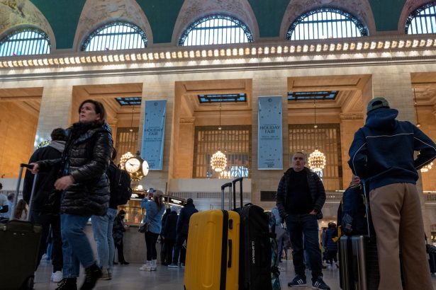 ¡Récord Histórico! 80 Millones Viajarán en Acción de Gracias 2023