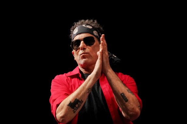 Andrés Calamaro revive un disco olvidado en un recital inolvidable
