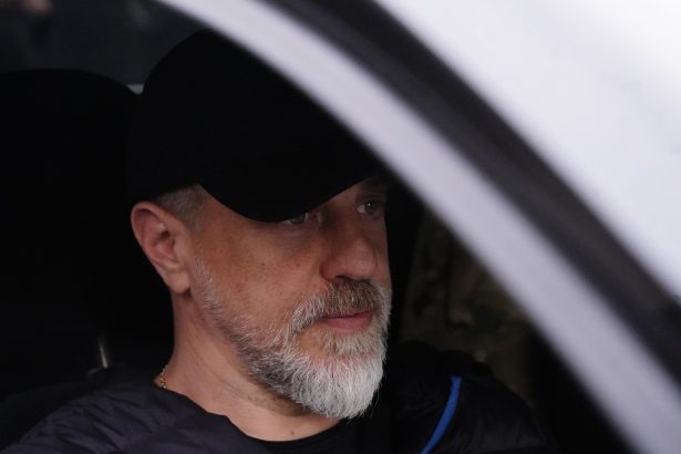Señor 8: La audaz lucha libertaria contra los Macri