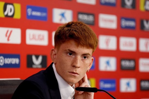 Valentín Barco excluido del Sevilla: Impactante declaración de su DT