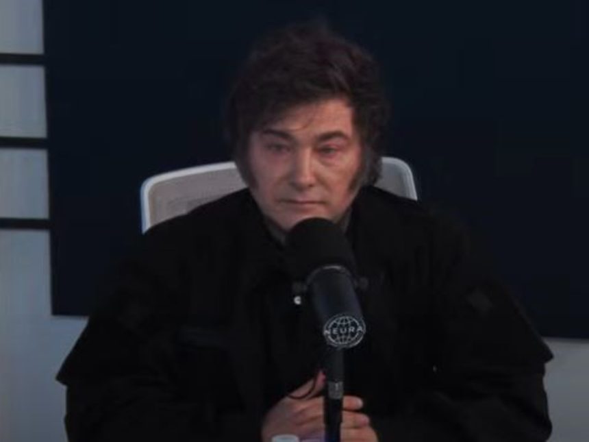 Javier Milei critica a Kicillof en clase de Keynes en Fantino