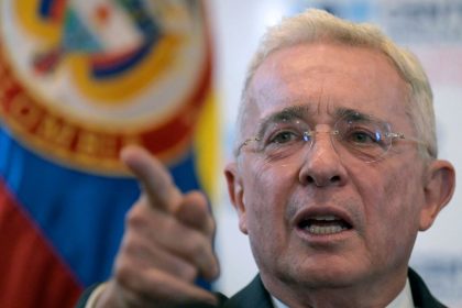 Impactante error en juicio: video bizarro y porno interrumpen