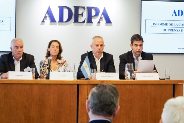 ADESPA alerta: Milei y trolls libertarios atacan a la prensa