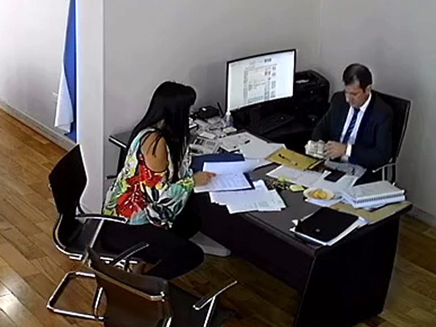 Descubre la red de empresas fantasma que ocultó la corrupción de Kueider