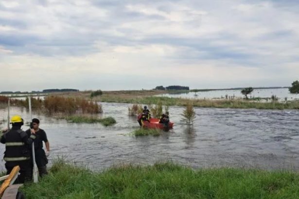 Bolívar en Crisis: Buscan a Tres Desaparecidos por Inundaciones