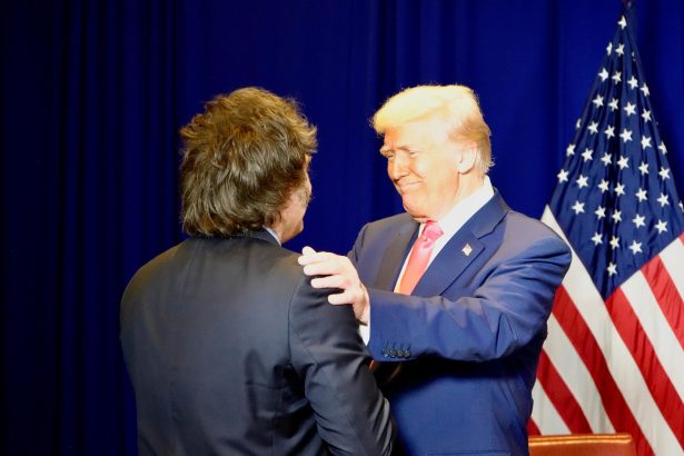 Milei respalda las vacunas y se distancia de Trump en polémica