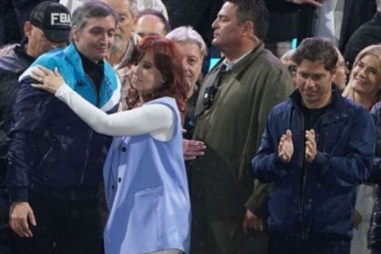 Cristina Kirchner amenaza a Kicillof en su poderosa reaparición
