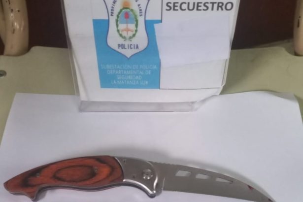 Conflicto escolar: Alumna de 14 apuñala a compañera por burla