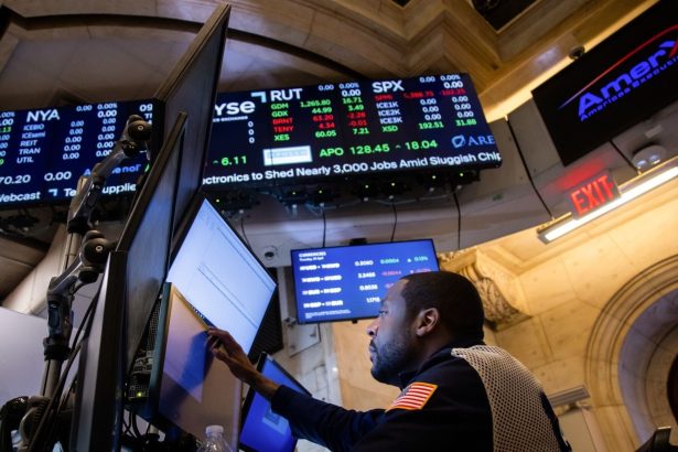 Trump eleva aranceles a China al 145%: Wall Street en picada