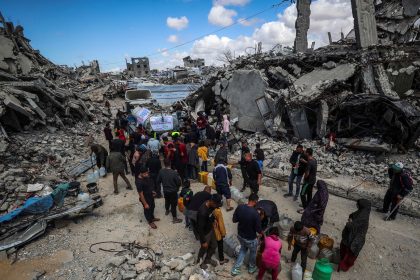 Israel Intensifica Bombardeos y Amplía Ofensiva en Gaza