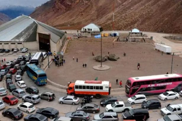 Semana Santa: Paro en Aduanas complicará viajes a Chile