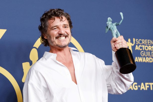 Pedro Pascal: El Hombre del Momento entre Rumores y Éxitos