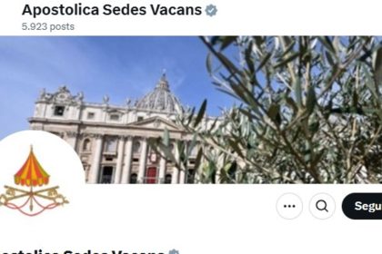Desaparece la foto del Papa Francisco: ‘Sede Vacante’ en el Vaticano