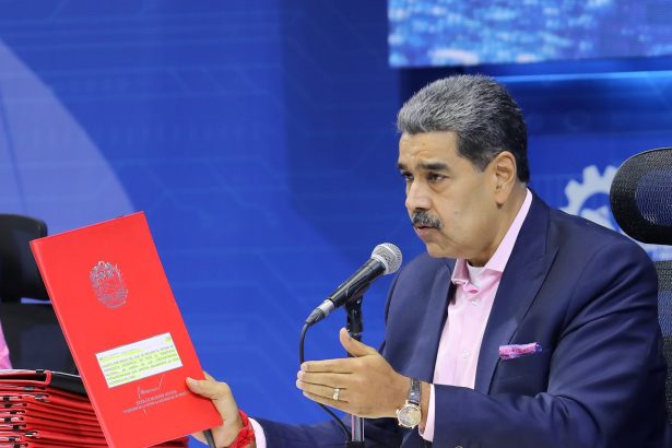Maduro rechaza propuesta de intercambio de prisioneros de Bukele