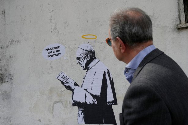 Grafitera del funeral del Papa: ‘Voy a molestar a Milei en Argentina