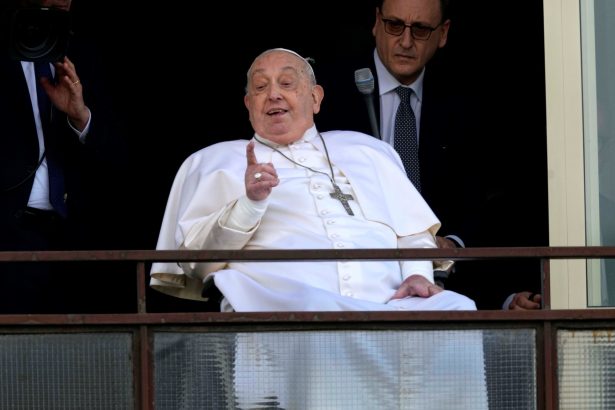 Papa Francisco en Crisis: Sacerdotes Italianos Rechazan Documento Clave