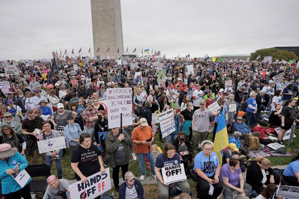 Protestas masivas en EE. UU.: Trump y sus aranceles desatan indignación
