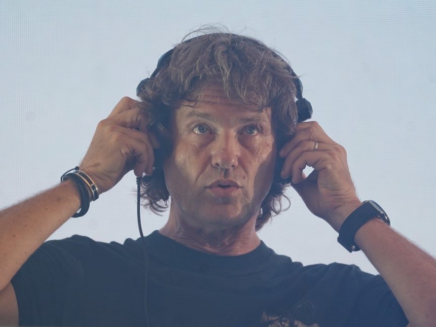Descubre Sunsetstrip: La Fiesta Electrónica de Hernán Cattáneo en BA