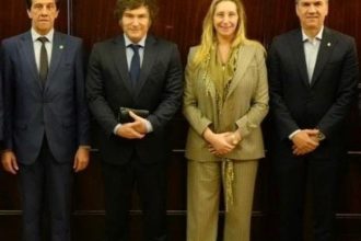 Cinco Elecciones Clave: El Gobierno Enfrenta un Mes Decisivo