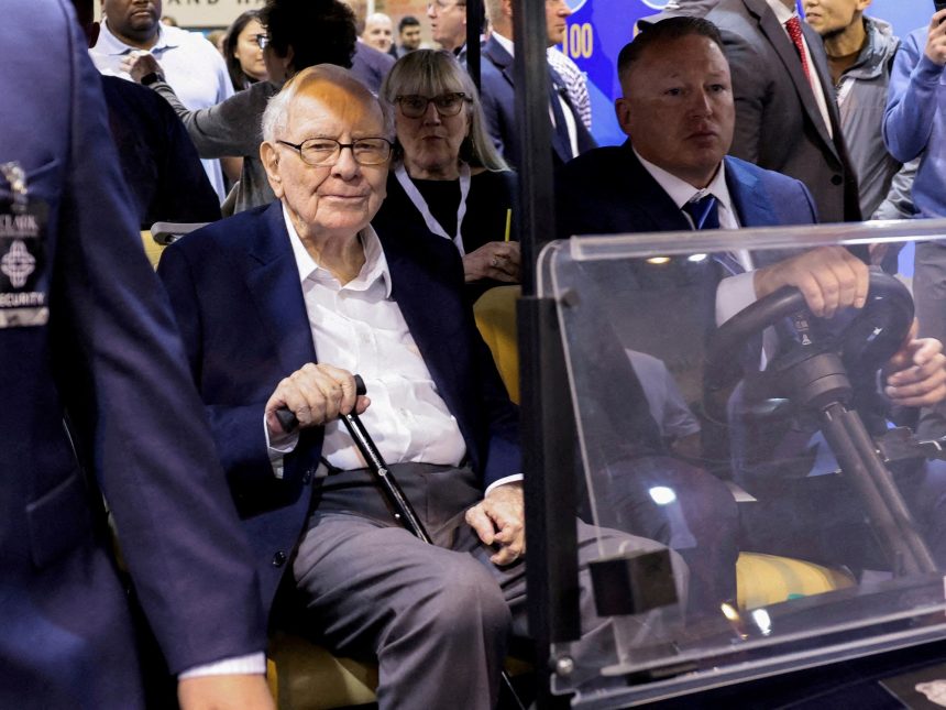 Warren Buffett se retira a los 94: su impactante mensaje para Trump