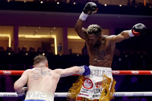 Canelo Álvarez conquista el título absoluto de súper medianos