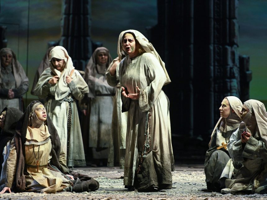 Il Trittico de Puccini: Controversia y Brillantez en el Escenario