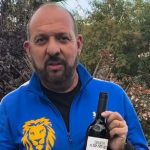 San Luis: Diputado de LLA sortea vinos y camisetas por votos