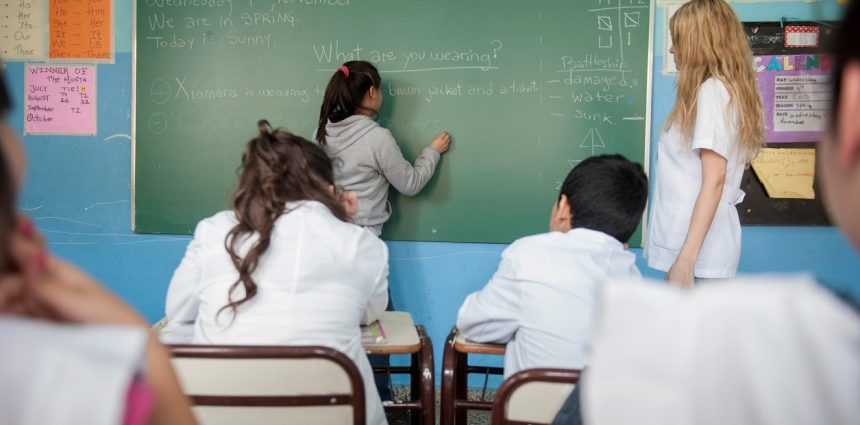 Revelan por qué el inglés se enseña mal en escuelas británicas