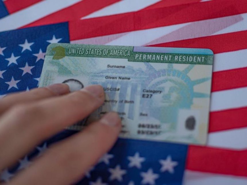 Trump detiene a argentino con residencia en EE.UU.: razones y riesgos