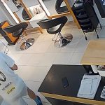 Capturan al ladrón que arrastró a una mujer en Palermo: ¡su camiseta lo delató!