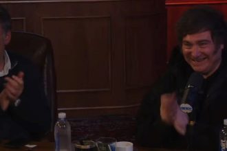 Javier Milei: 6 horas en streaming, un millón para el Muro de Berlín