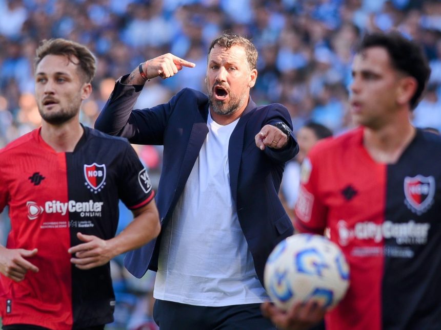Ogro Fabbiani sancionado: ¿Qué hizo el DT de Newell’s?
