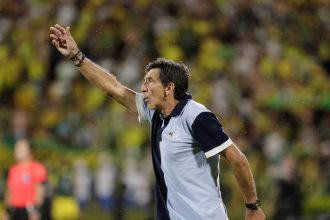 Racing busca la victoria en casa: el jugador de Platense que deslumbra