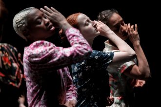 Feminismo en Danza: La Coreógrafa Francesa Brilla en el Colón