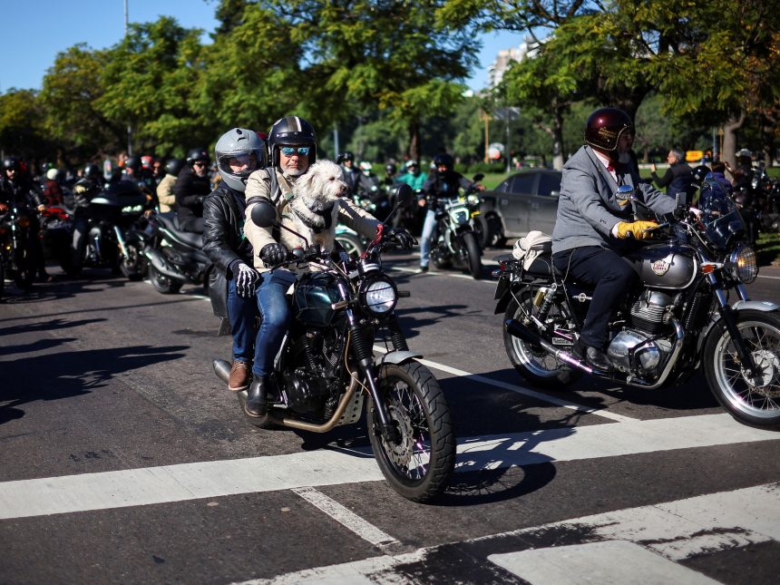 DGR 2025: Motos Clásicas Unen Fuerzas por la Salud Masculina