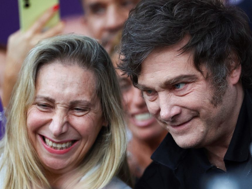 Javier Milei reafirma a su hermana Karina como clave en su estrategia electoral