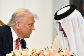 Donald Trump: Estrategias de Negociación en el Escenario Global