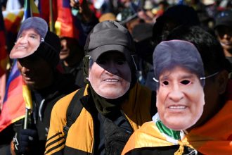 Advertencia a Evo Morales: Caravana en Bolivia termina en caos