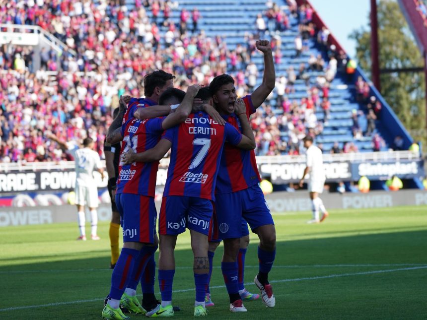 San Lorenzo se aferra a la épica de Russo ante Argentinos Juniors