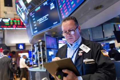 Mercados en Crisis: Temores por la Deuda de EE. UU. Aumentan