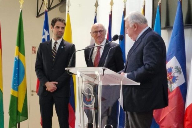 Boca en busca de DT: Carlos Bianchi recibe homenaje del Senado Francés