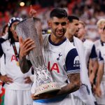 Cuti Romero: MVP de la Europa League y trofeos con el Tottenham
