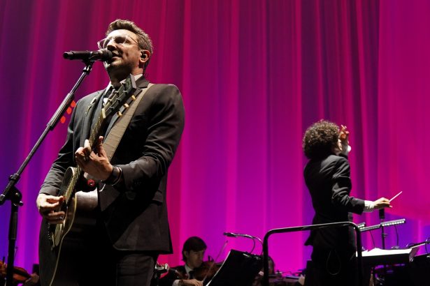 El Rock y las Orquestas: Un Duelo Musical de Éxitos y Fracasos
