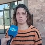 Recibió 510 millones por error, gastó todo y compró un auto: ¡Milagro!